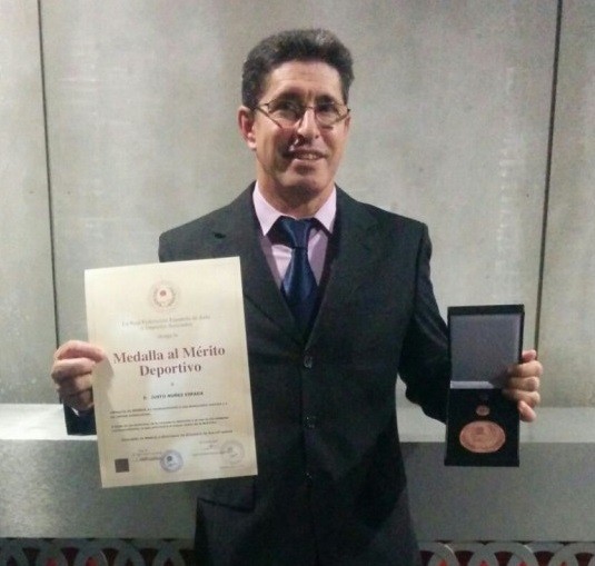 Medalla al mérito deportivo a Justo Núñez profesor de Judo