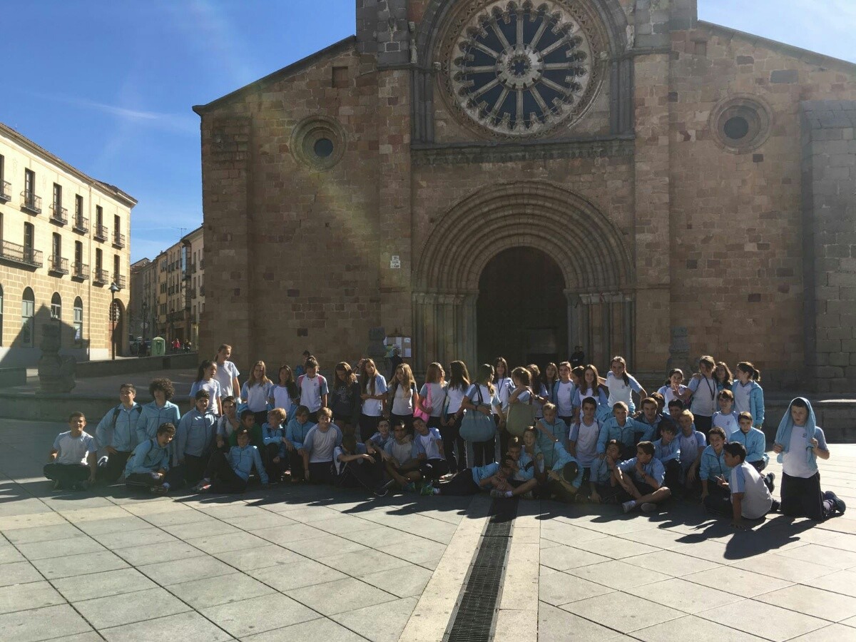 Los alumnos de 2º de la ESO visitaron Ávila para conocer la Edad Media