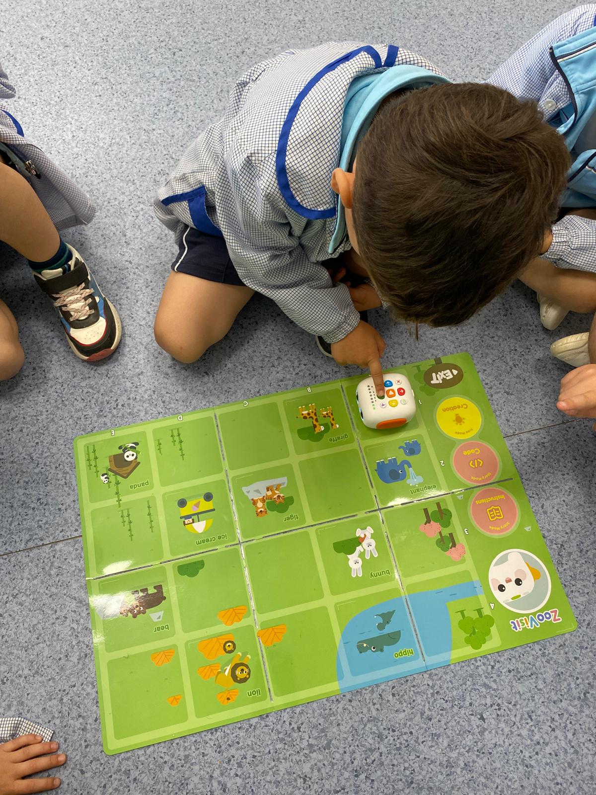 Robótica y aprendizaje en Infantil: explorando STEAM con LEGO Education y Tale-Bot Pro (5 años)